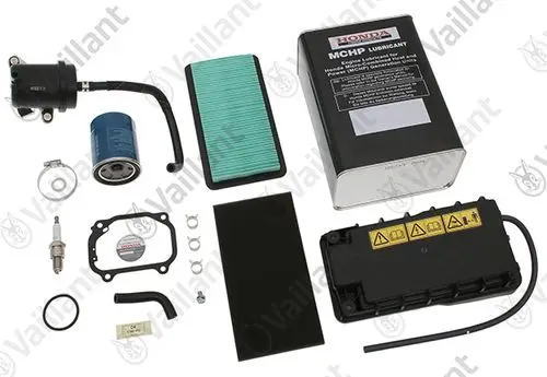 Vaillant Wartungskit bestehend aus verschiedenen Komponenten: Ölfilter, Luftfilter, Zündkerze, Dichtungen und Schmiermittel für den Motor.